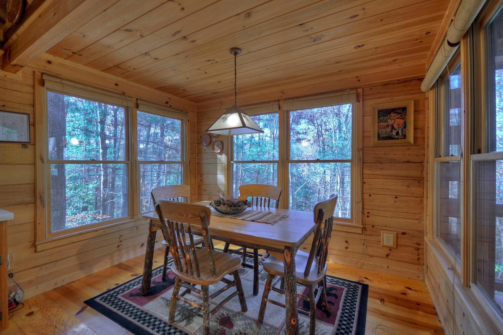 Knotty Pines Pet-Friendly Gas Fireplace Plus A Firepit Cherry Log Εξωτερικό φωτογραφία