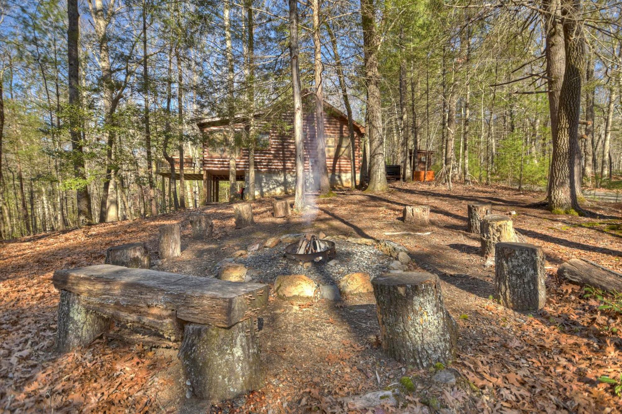 Knotty Pines Pet-Friendly Gas Fireplace Plus A Firepit Cherry Log Εξωτερικό φωτογραφία