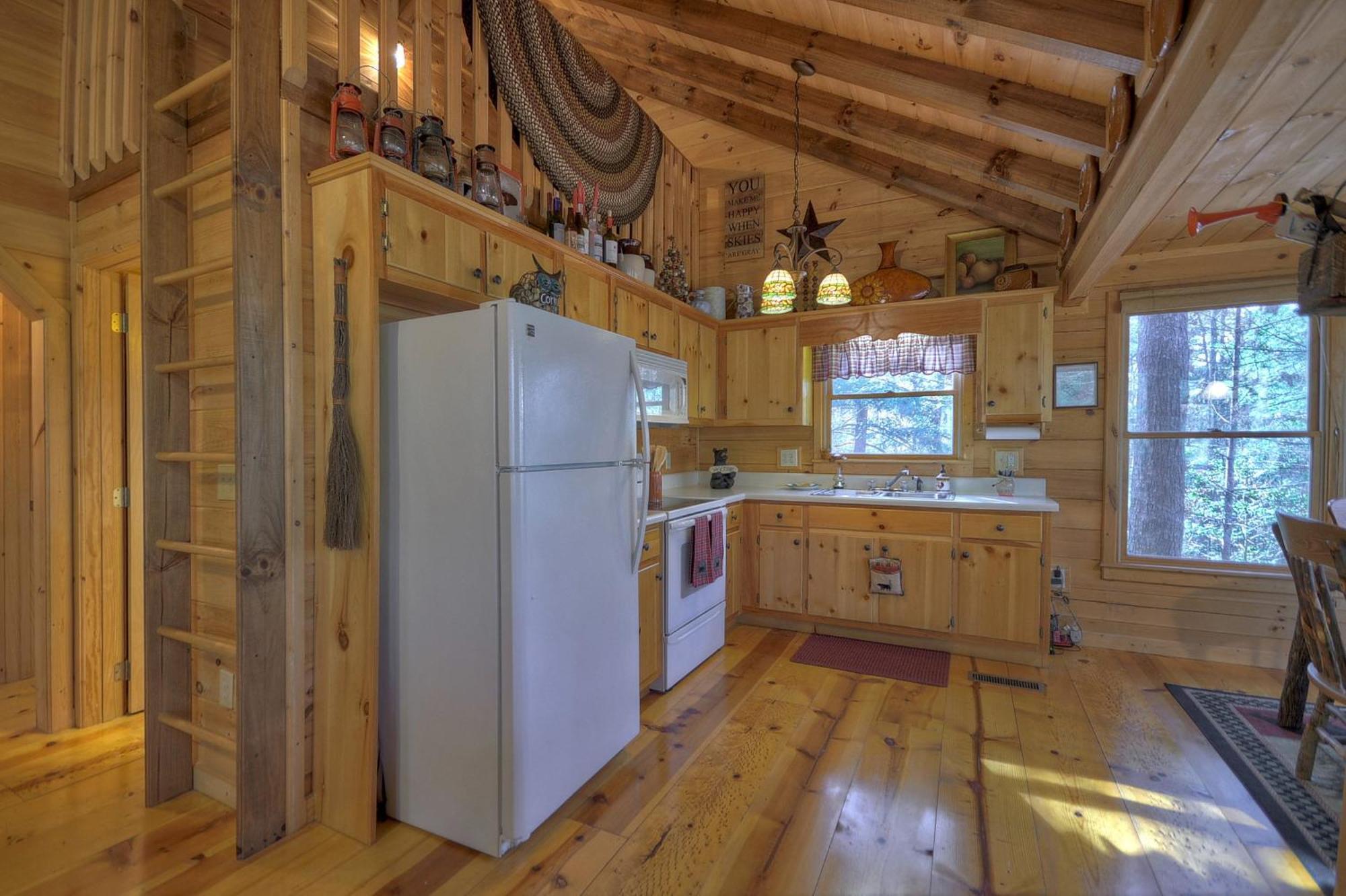 Knotty Pines Pet-Friendly Gas Fireplace Plus A Firepit Cherry Log Εξωτερικό φωτογραφία